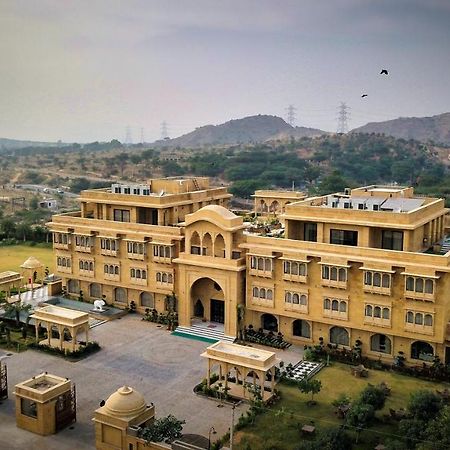 Sahdev Bagh Hotel Puskár Kültér fotó