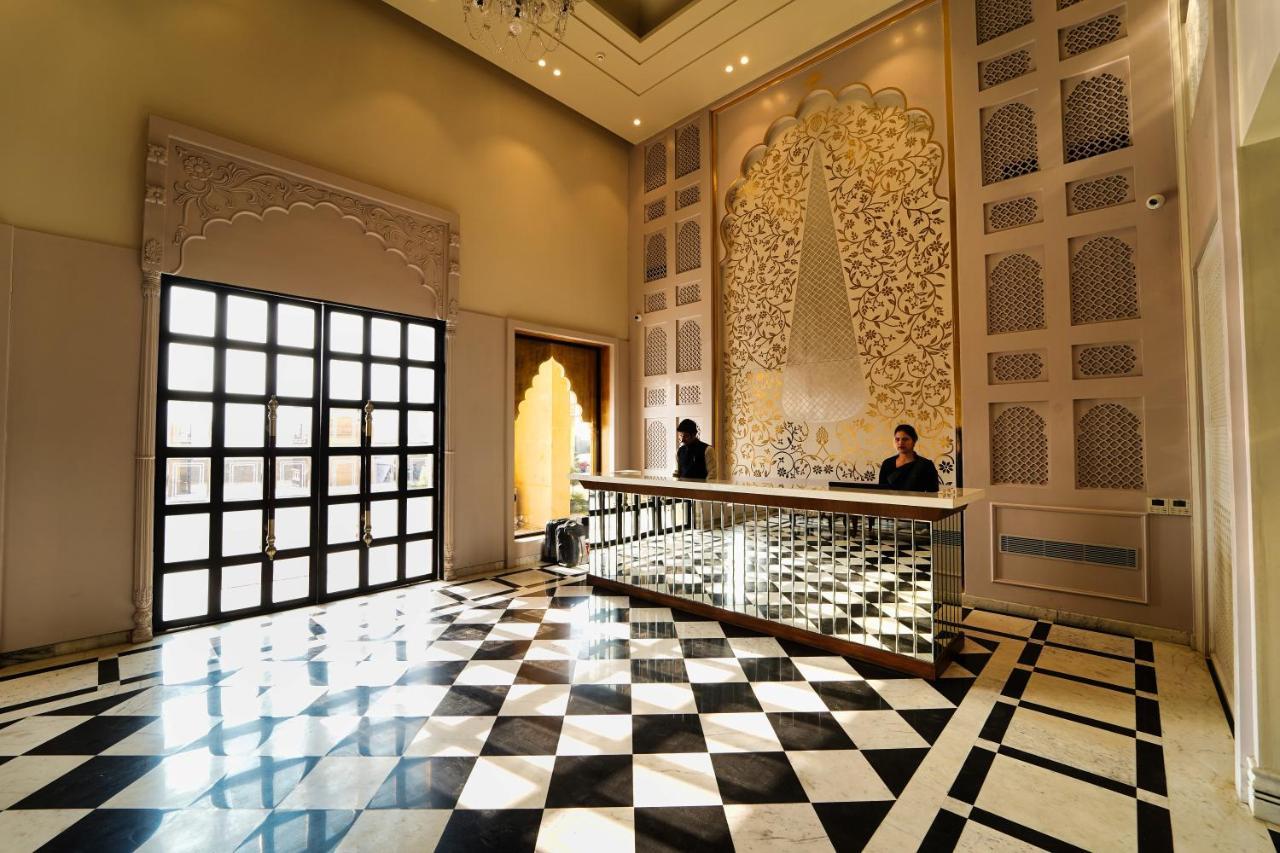 Sahdev Bagh Hotel Puskár Kültér fotó