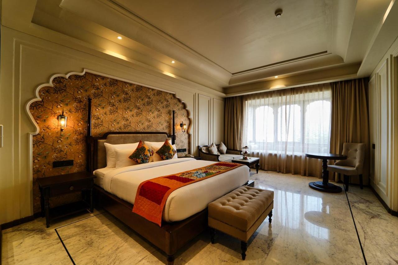 Sahdev Bagh Hotel Puskár Kültér fotó