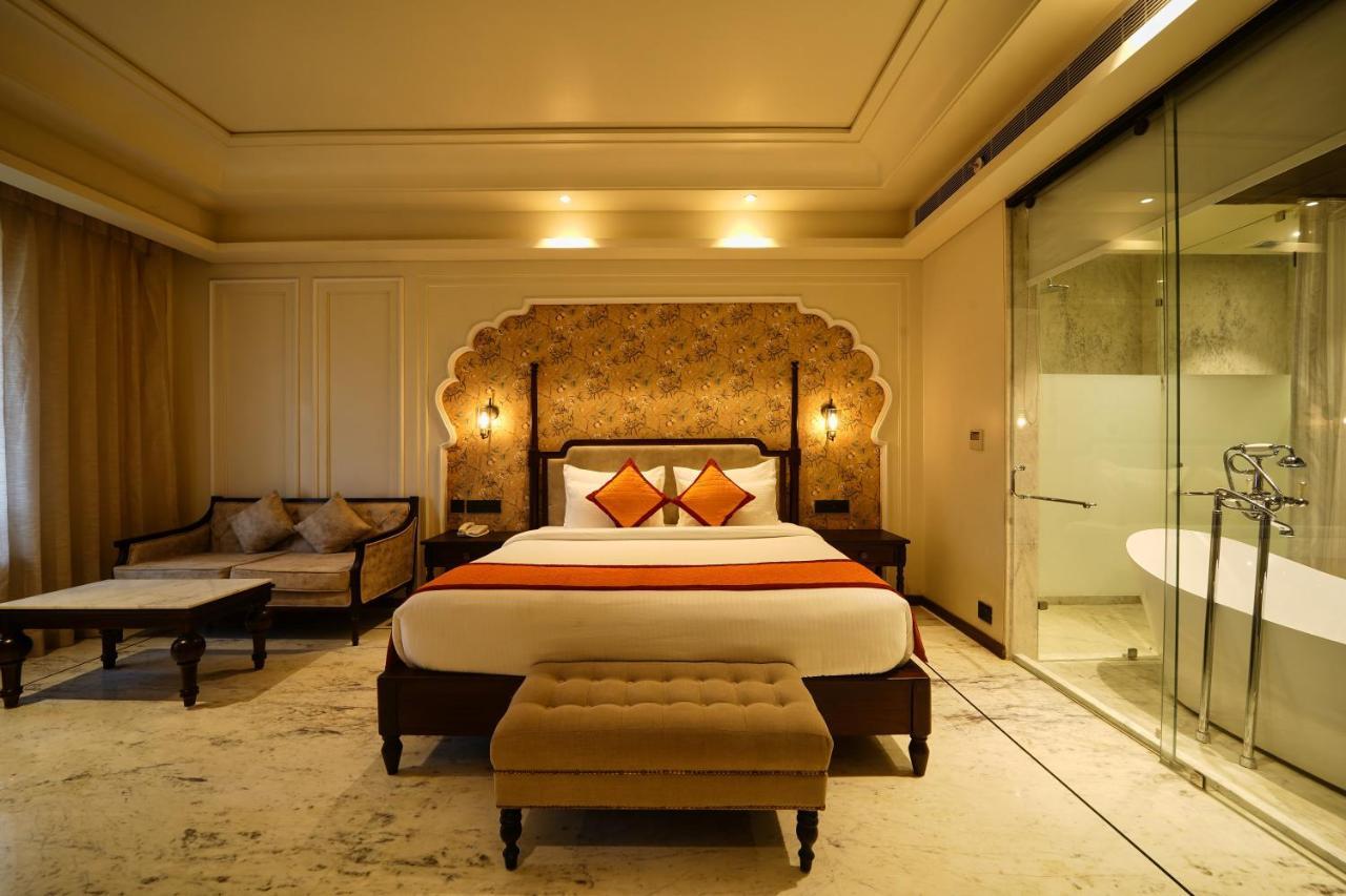 Sahdev Bagh Hotel Puskár Kültér fotó