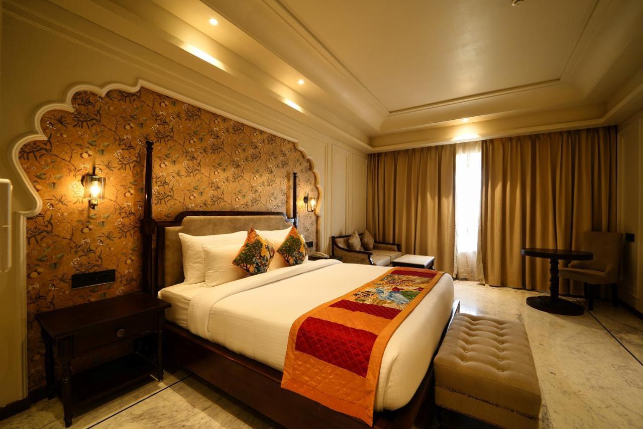 Sahdev Bagh Hotel Puskár Kültér fotó