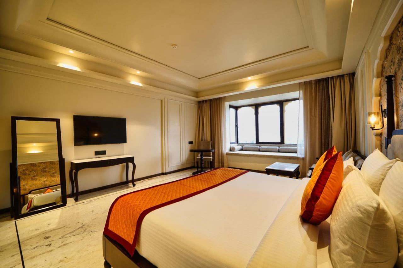 Sahdev Bagh Hotel Puskár Kültér fotó
